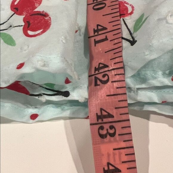 Unique vintage cherry print button down on side beautiful new no tags - Picture 11 of 12